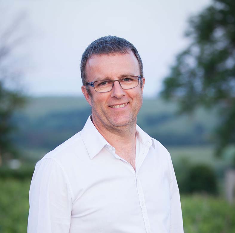 Découvrez le témoignage de Samuel, notre franchisé VIVASERVICES à Lorient